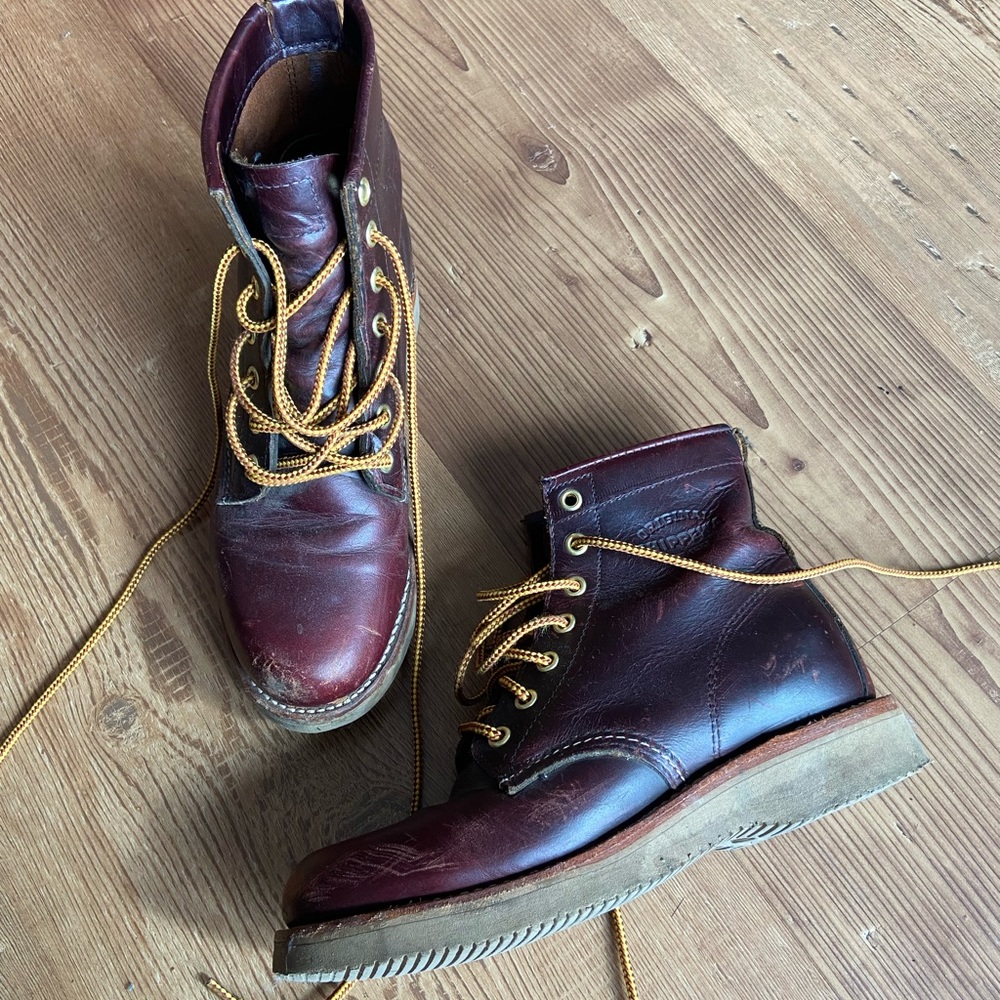 Chippewa Cherry Brown lace up  Motorcycle / Riding Boots. Women’s Size 7.5